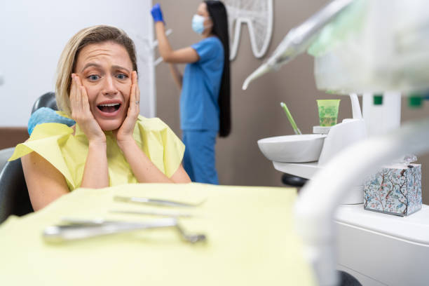 Best Urgent Tooth Repair  in Woodbury, NY